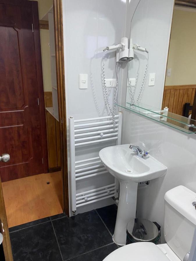 Hostal America En Puerto Natales Eksteriør billede