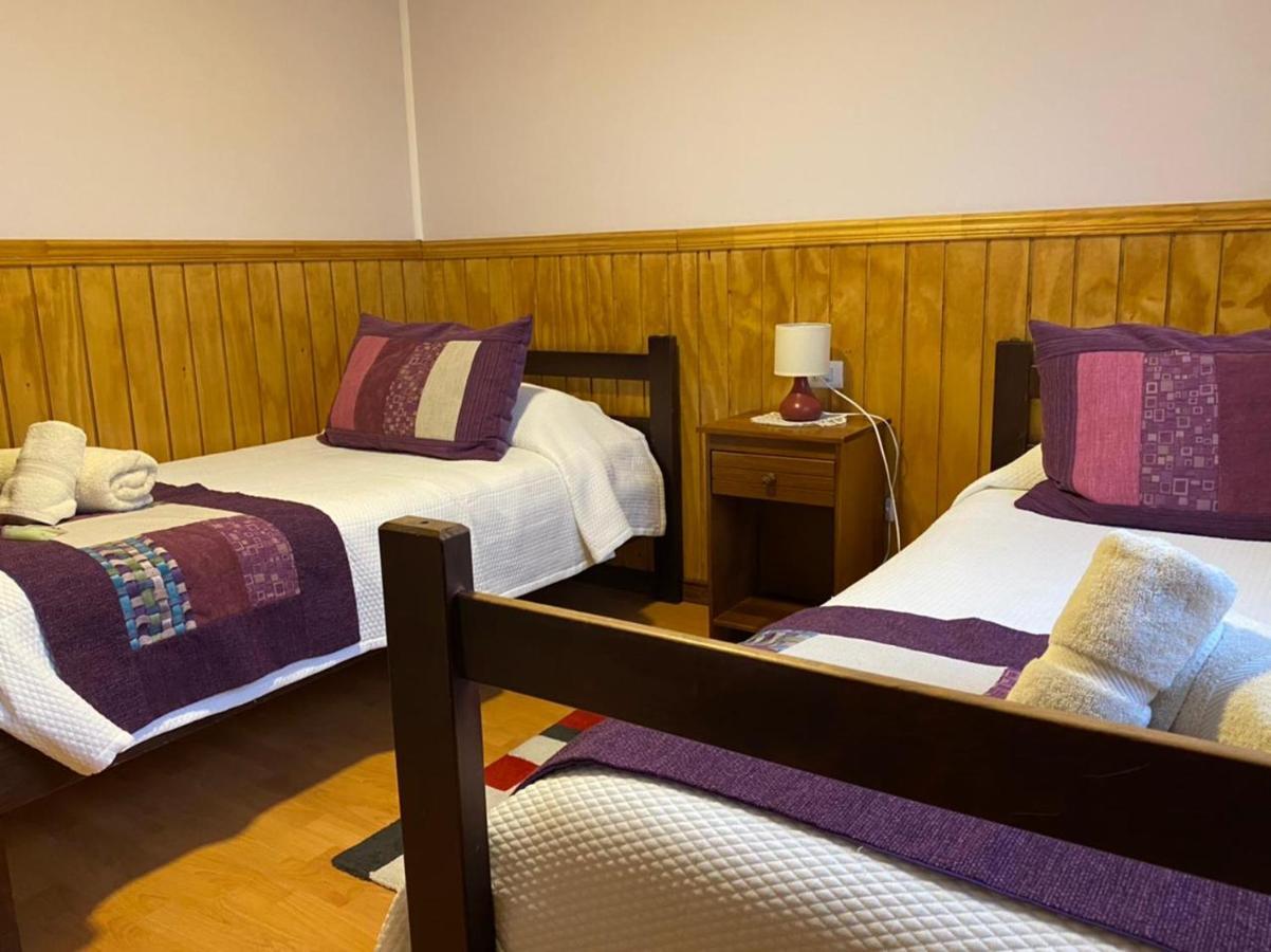 Hostal America En Puerto Natales Eksteriør billede